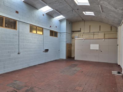 Unit 22, Hillgate Business Centre, Stockport, Industrial/Logistics To Let - 20260202_131441.jpg