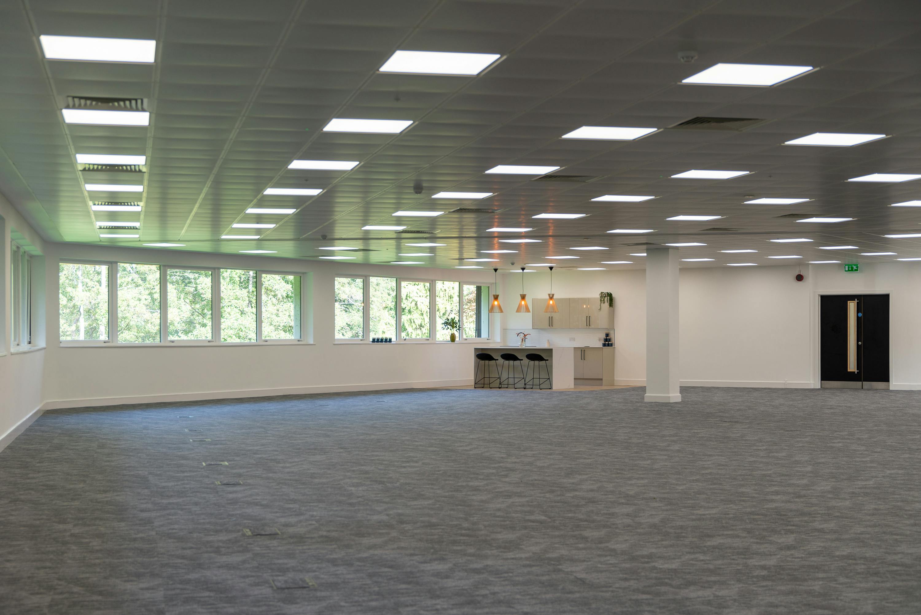 Office in Hedge End - photo 4