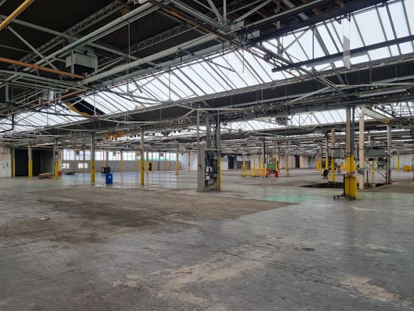 Land & Buildings at 20 Davis Way, Newgate Lane, Fareham, Industrial / Open Storage To Let - 20250707_103411.jpg