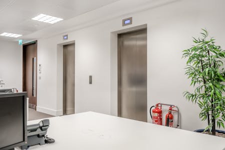 Mezzanine, 68 Cornhill, London, Office To Let - 8562168interior08.jpg