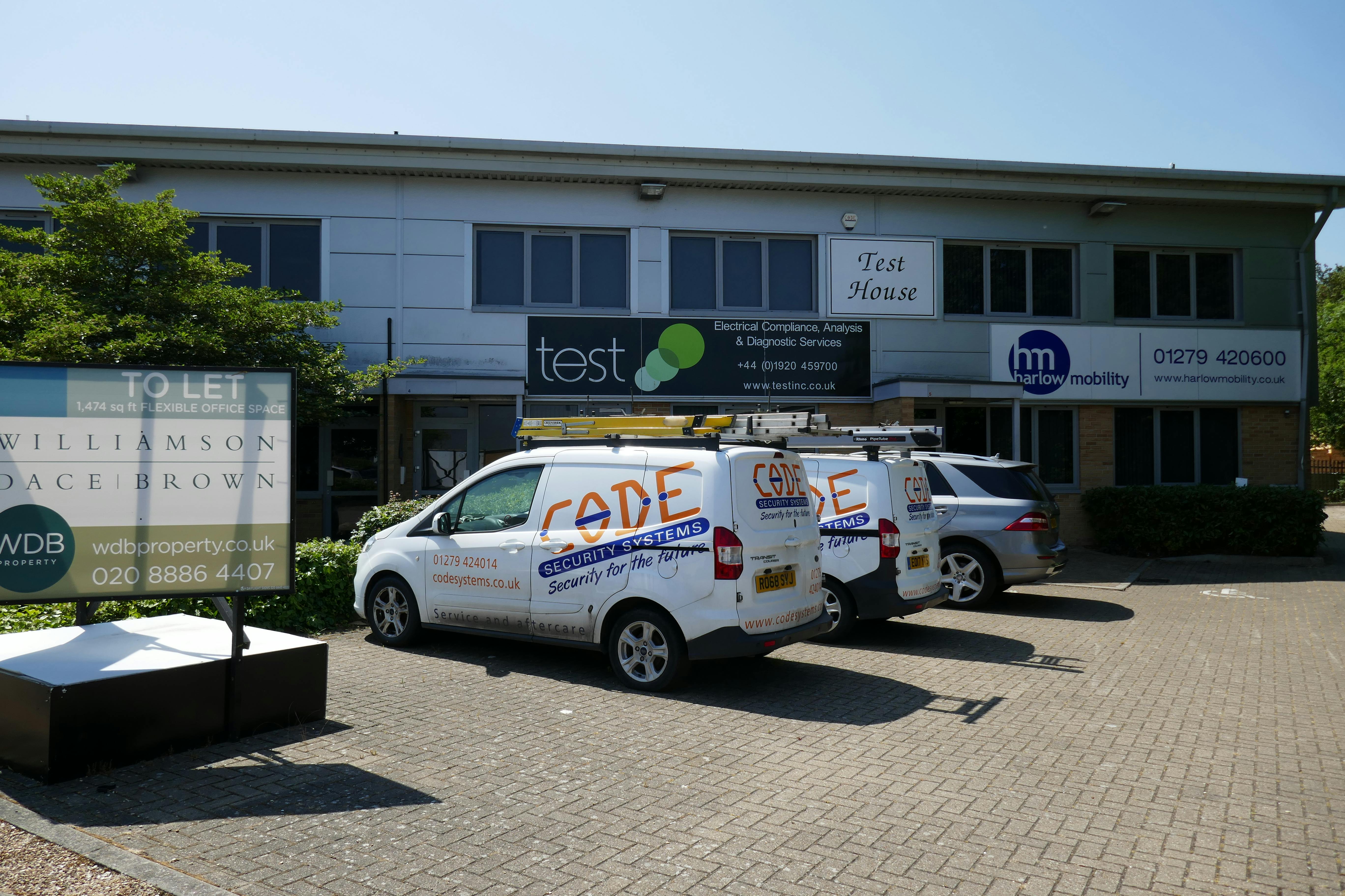 Unit 4 RO24, Harlow Business Park, Harlow, Offices To Let - P1000232.JPG