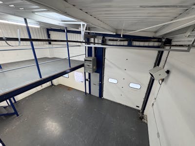 11 The Hawthorn Centre, Harrow, Warehouse To Let - 11 Hawthorn Centre (32).jpg