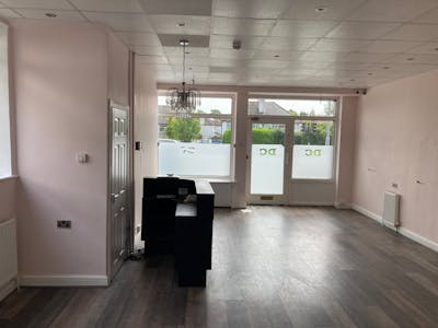 495 Otley Road, Leeds, Class E Retail / Leisure / Retail To Let - In 2.jpg