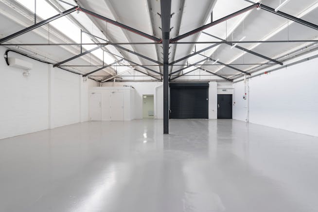Unit's 21 & 22 Zennor Trade Park, Balham, Industrial To Let - IW-260124-CA-181-U 21.jpg