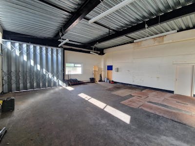 Oak House, Stockport, Industrial/Logistics / Land / Open Storage To Let - 20250827_104231.jpg