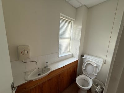 1 Anson Close, South Woodham Ferrers, Retail To Let - WhatsApp Image 2025-12-22 at 12.46.22.jpeg