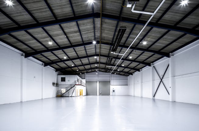 Unit 2D, Martinbridge Trade Park, Enfield, Industrial To Let - UKMartinbridgeTPUnit2DNov2320_high.jpg