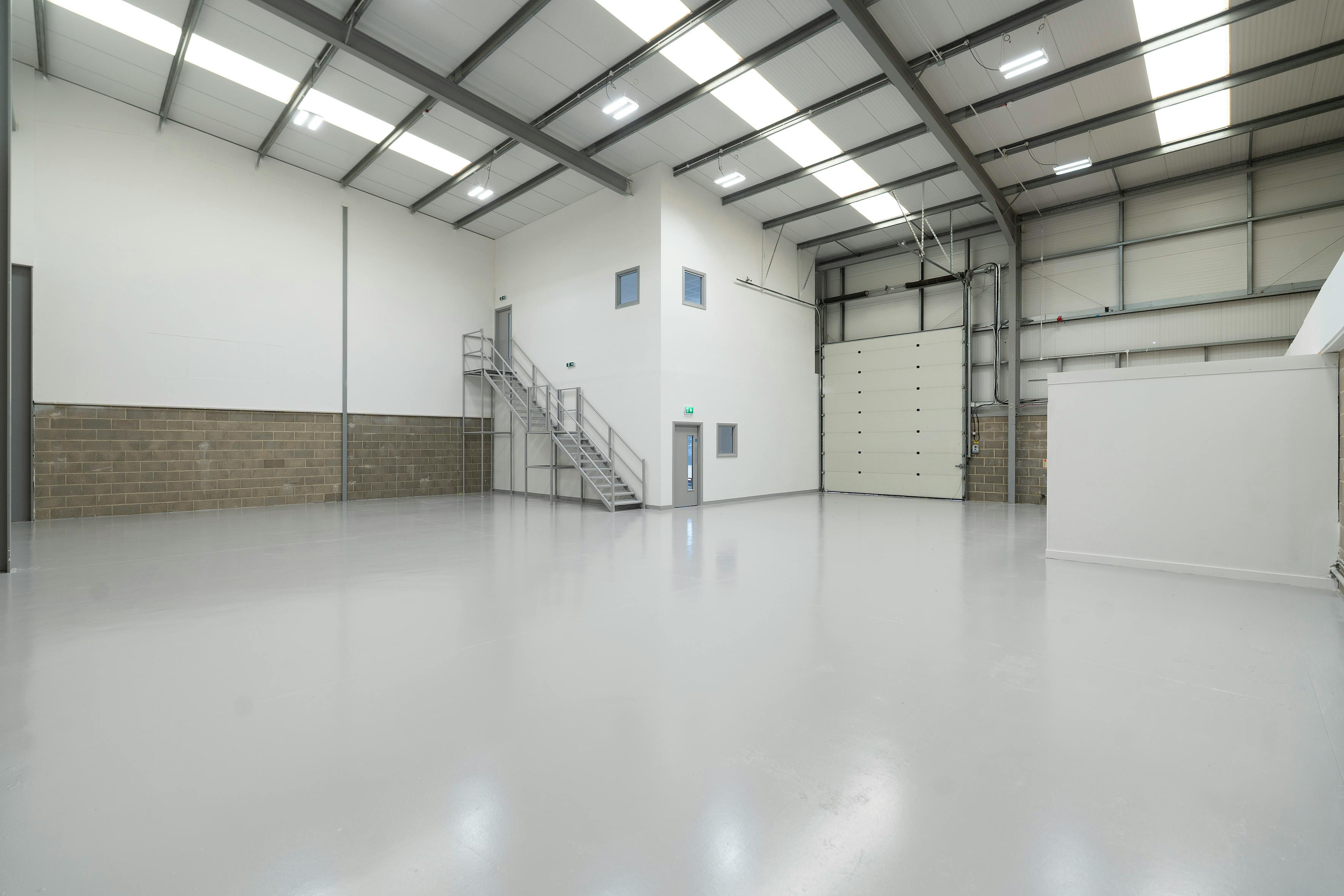 Industrial Unit in Portsmouth - photo 2