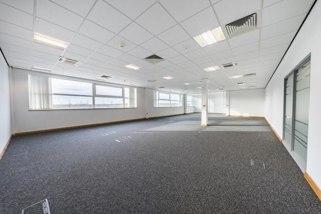 North Sea Crossing, Stanford-le-Hope, Office To Let - 07ff690c547aa9de90b1149c4aad44ef.jpeg