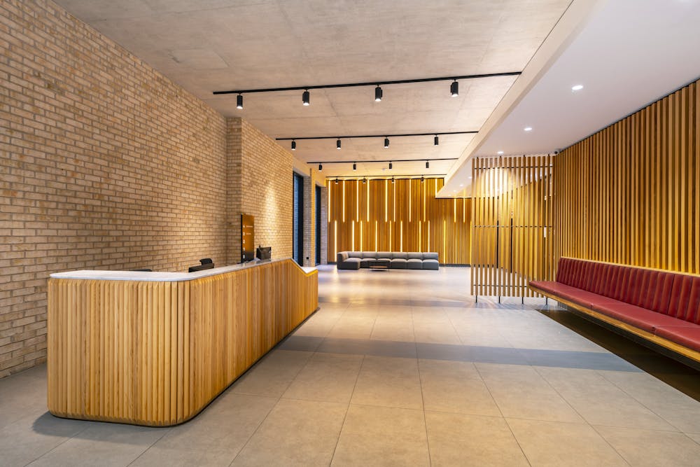 2 Leonard Circus - Reception