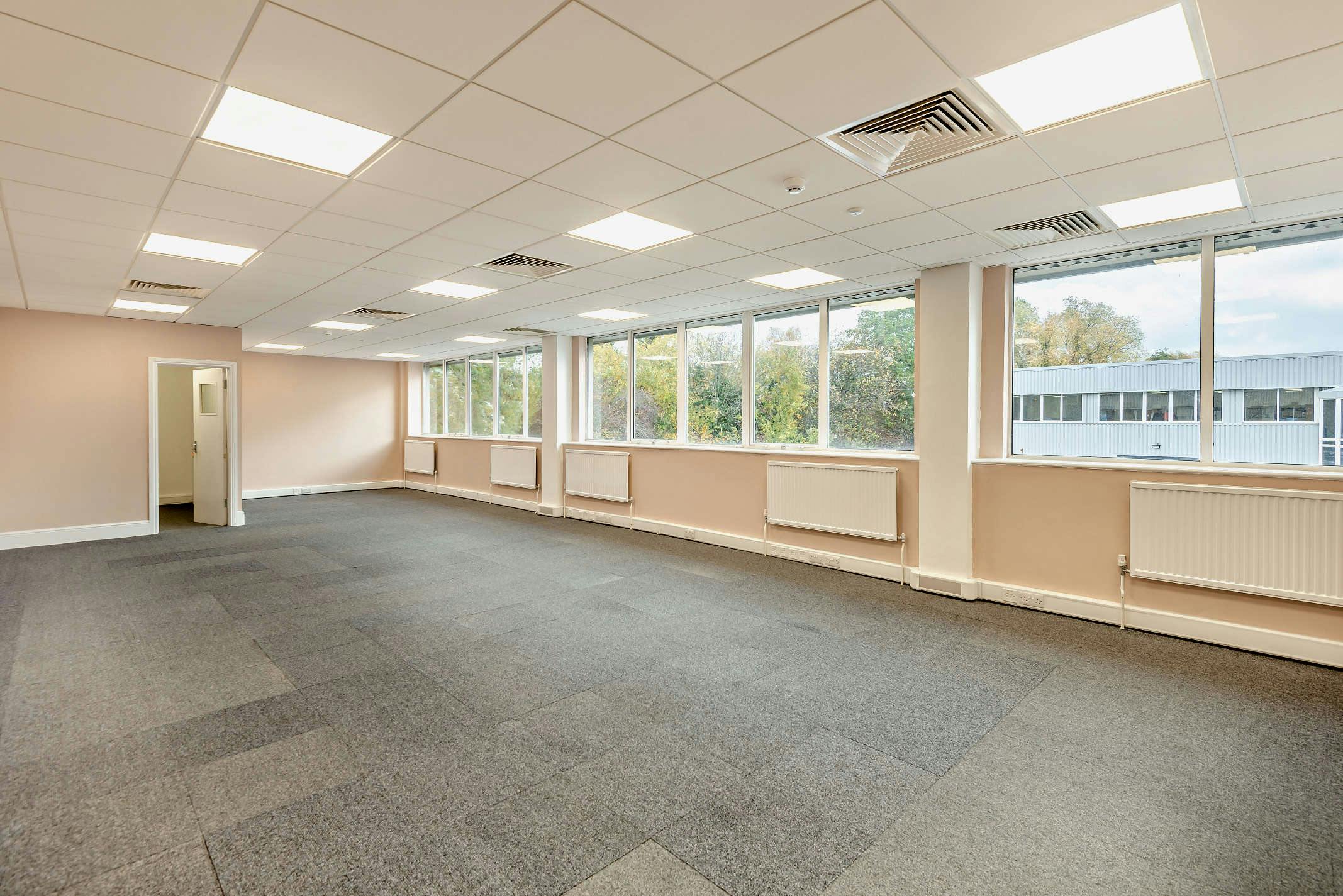 Unit 3, Abbeymead Industrial Park, Waltham Abbey, Industrial To Let - 8668202-interior14-800.jpg