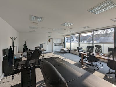 4th Floor High Point, Surrey, Office To Let - 1000002834.jpg