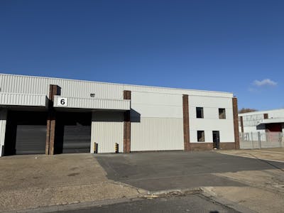 Unit 6 Saxon Way Trading Centre, Saxon Way, West Drayton, Industrial / Warehouse To Let - Unit 6 external