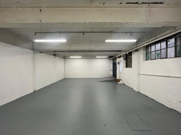 Unit 6P, Atlas Business Centre, Staples Corner, Industrial / Warehouse To Let - WhatsApp Image 2026-01-27 at 09.34.08 (5).jpeg