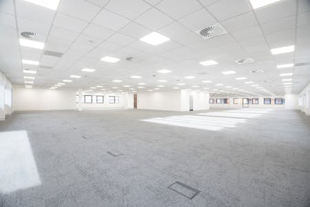4 Elstree Gate, Borehamwood, Office To Let - IW181224GKA180.jpg