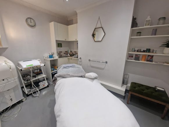 31 Church Street, Basingstoke, Retail For Sale - 20251014_115844.jpg