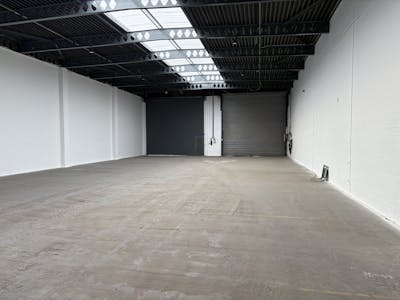 Unit 5 & 6 Warren Road, Longwood Park, Trafford Park, Industrial To Let - IMG_0677.jpg