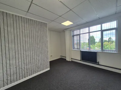 Europa Business Park, Cheadle, Industrial/Logistics / Office To Let - 20260619_132517.jpg