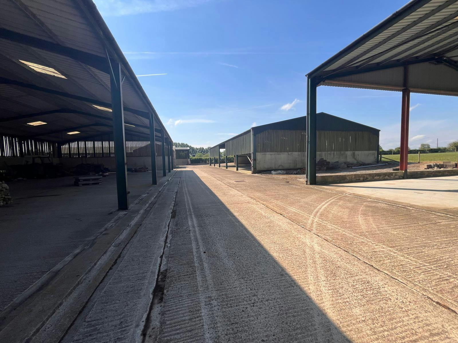 Cavan Farm, Cane End Lane, Aylesbury, Development / Industrial For Sale - WhatsApp Image 20250512 at 131212_37ca4db8.jpg