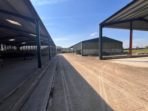 Cavan Farm, Cane End Lane, Aylesbury, Development / Industrial For Sale - WhatsApp Image 20250512 at 131212_37ca4db8.jpg