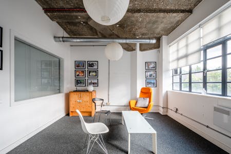 Bankstock Building, 42-44 De Beauvoir Crescent, London, Leisure / Office To Let / For Sale - De Beauvoir Cres 42 2F  2.jpg