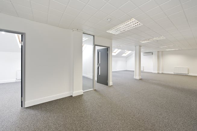 Bishops Park House, 25-29 Fulham High Street, London, Sw6, Office To Let - bishops park hse-6273 low.jpg