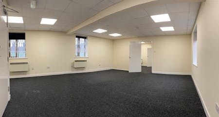 16-20 Heaton Fold, Bury, Office / Warehouse / Workshops To Let - IMG_4748.JPG