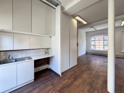 32-33 Gosfield Street, London, Office To Let - Image (11).jpg