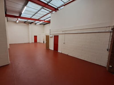 Delph Industrial Estate, Brierley Hill, Industrial To Let - 1000008121.jpg