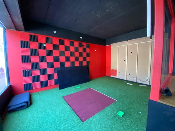 163-167 Fleet Road, Fleet, Retail To Let - 05dff1c7e4434cae803b7950d7e685c9.JPG