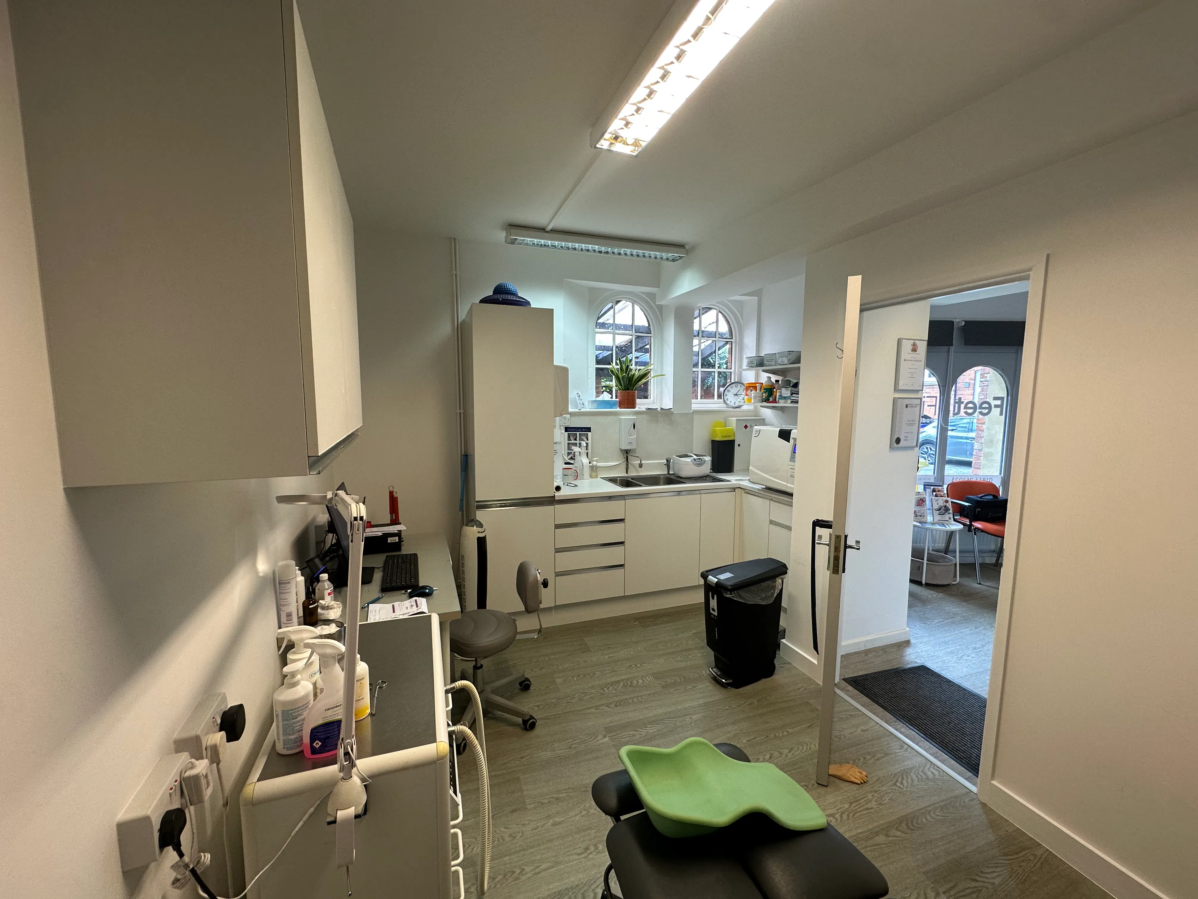 The Old Dairy, 13A Upper High Street, Thame, Investment / Office / Retail For Sale - 1.jpeg