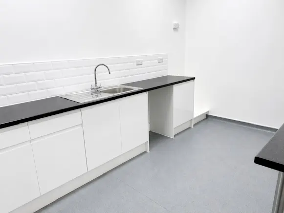 The Square, Unit 4, Harlow, Offices / Retail To Let - The Square Unit 4 interior 4 .jpeg