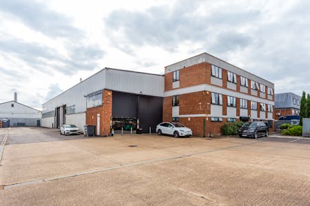 Unit 4, Brick Knoll Park, St Albans, Industrial/Logistics To Let - HLP_R_210913_5063.jpg
