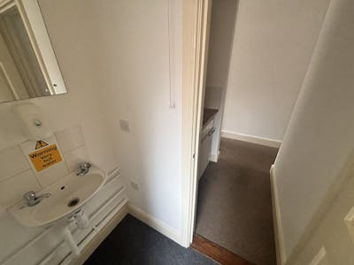 2 London Road, Waterlooville, Investment / Office / Retail For Sale - IMG_9365.JPEG