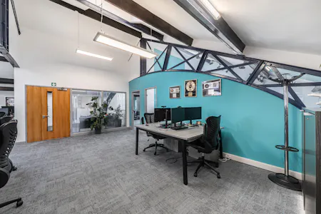 9 & 19 Linen House, Queens Park, Office To Let / For Sale - 1498593-7-6a6b4f54d9f07.jpg