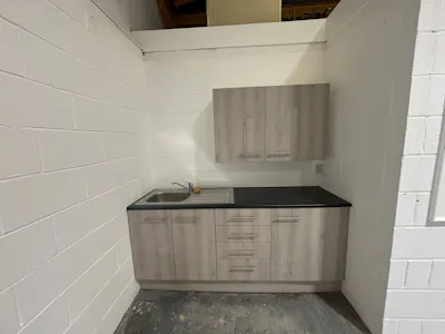 Unit 39, Aberaman Park Industrial Estate, Aberdare, Industrial To Let - kitchen.jpg
