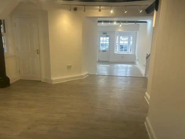 115 High Street, Marlborough, Retail To Let - Interior - rear to front.jpeg