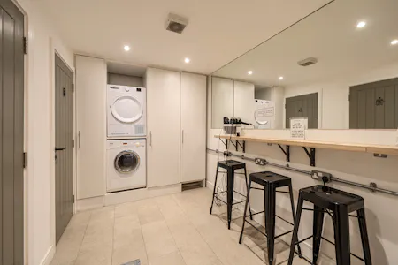 Queens Studios, Queens Park, Retail To Let - 1476866-3-6a294aab14ad8.jpg