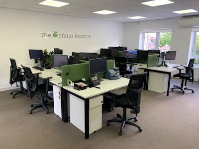 2 Penta Court, Borehamwood, Office To Let - IMG_0257.jpeg