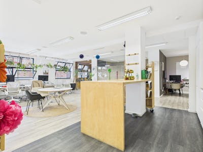 Unit 3, 9 Bell Yard Mews, London, Office For Sale - 9.jpg