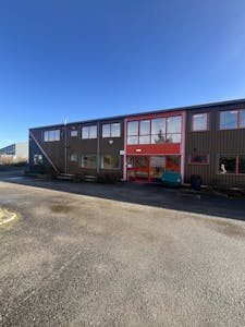 Unit 28, Buxton, Industrial/Logistics To Let - IMG_7477.jpg