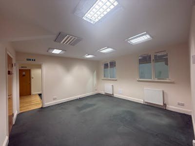 4 Victoria Court, Wickford, Industrial / Office To Let - WhatsApp Image 20251212 at 085513 2.jpeg