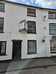 5 Fish Street, Worcester, Retail / Office To Let - Image 1