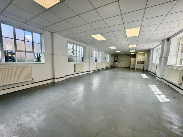 Brow Business Centre, Copyground Lane, Unit B, High Wycombe, Industrial / Offices To Let - 74b65902-a452-4665-bf25-4155466ee958.jpg