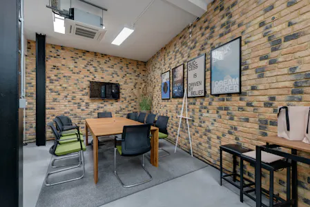 Studio 3, The Courtyard, Willesden, Office To Let - 54562 Hi res (10).jpg