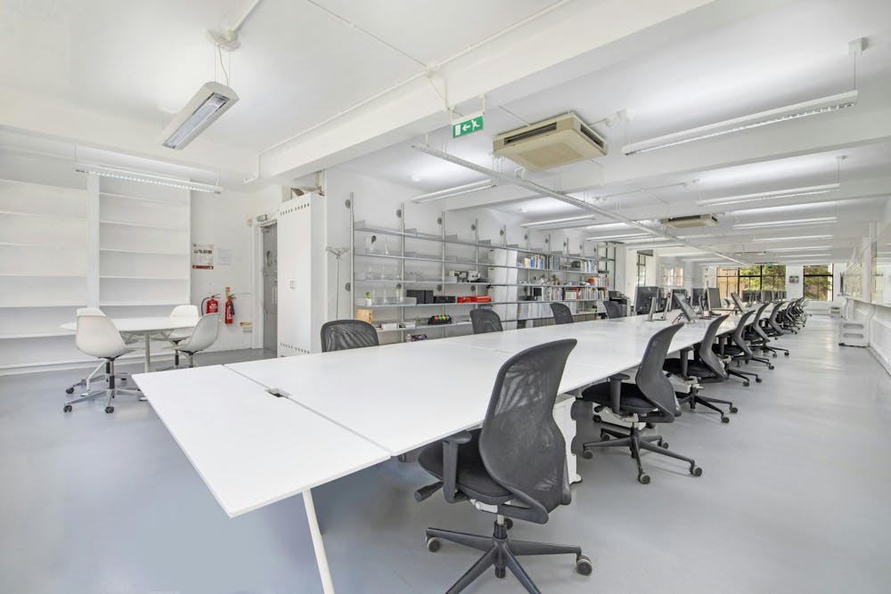 41-42 Foley Street - 65126c49612fff960033ad41e88afee0office10.jpg