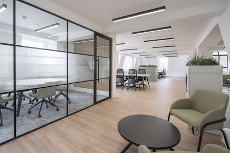 10-11 Charterhouse Square, London, Office To Let - MC37861002HR.jpg