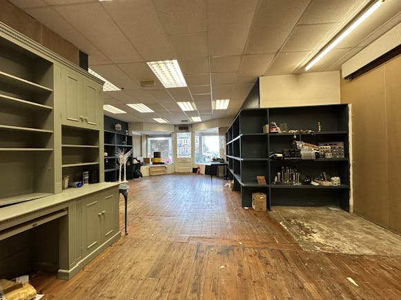 4 James Square, Crieff, Offices / Retail To Let - IMG_9120.JPG