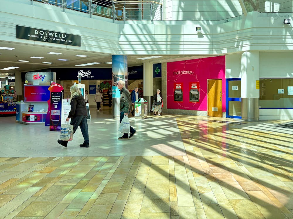BG31 The Galleries, Broadmead Gallery - Kiosk (June 2026) #2.jpg