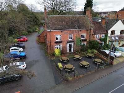 The Queens, 24 Queens Hill, Stourbridge, Leisure / Residential To Let / For Sale - p8.jpg